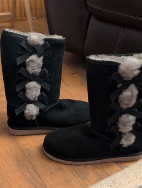 Koolaburra By UGG Black Mid-Calf Winter Boots with Faux-Fur Trim